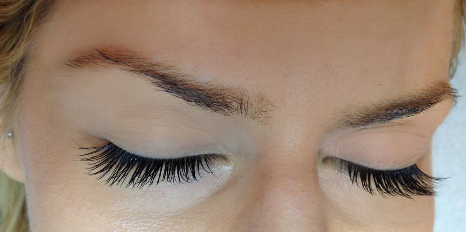What are some pros and cons of eyelash extensions?